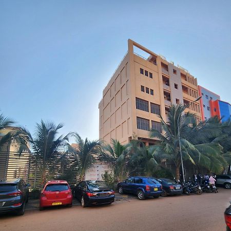 Hotel Les Fleurettes Wagadugu Zewnętrze zdjęcie