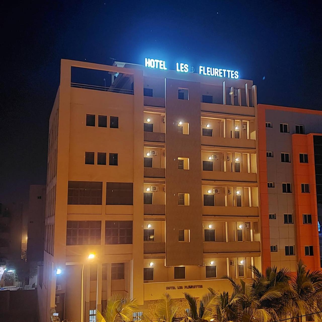 Hotel Les Fleurettes Wagadugu Zewnętrze zdjęcie